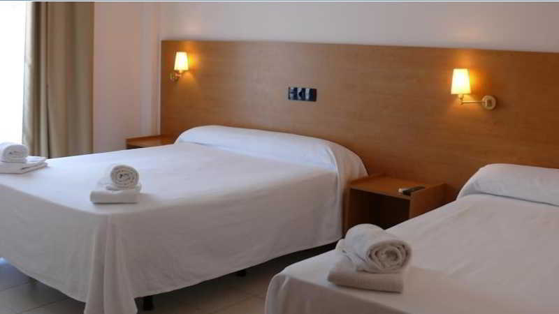 Bay Hotel Росес Екстер'єр фото