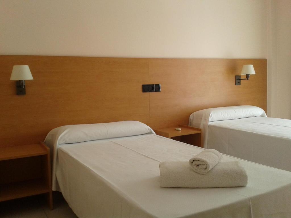 Bay Hotel Росес Екстер'єр фото