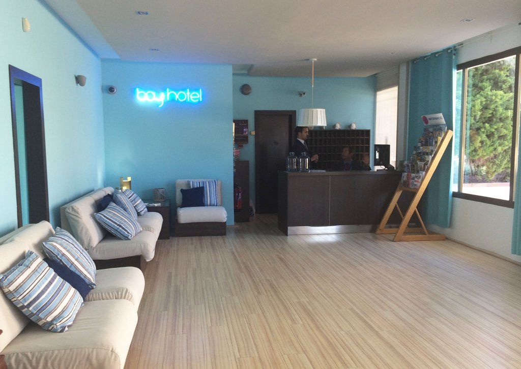 Bay Hotel Росес Екстер'єр фото